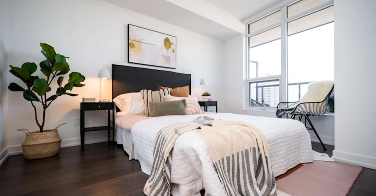 702-18 Erskine Avenue, Toronto, ON, M4P 0C9 - 4