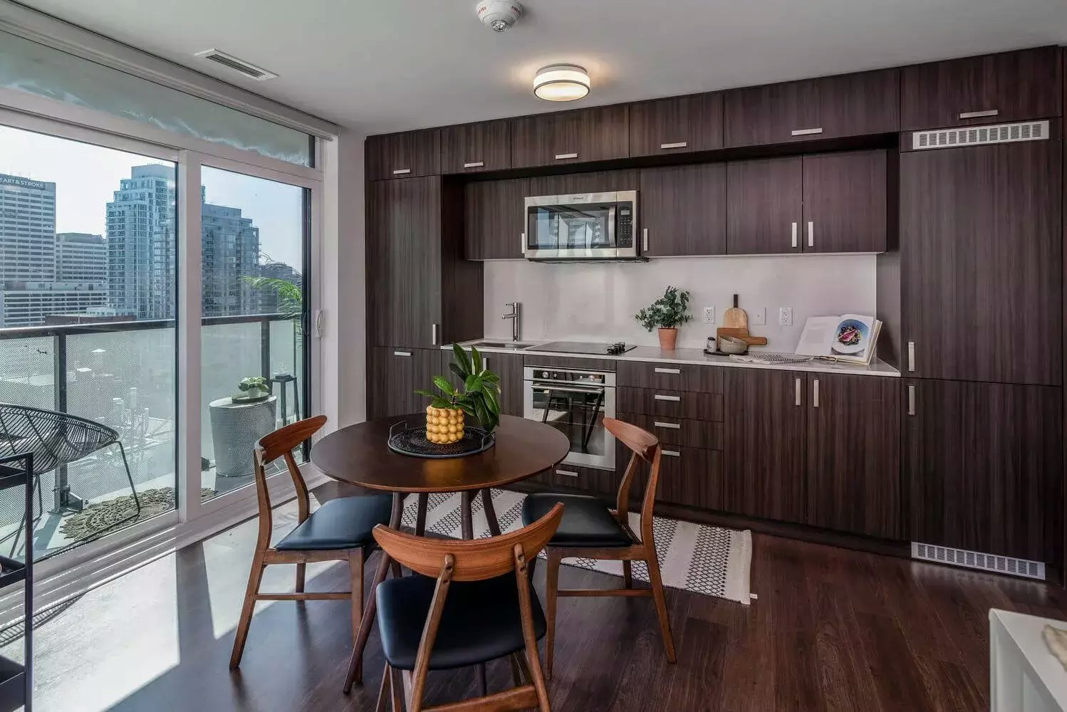 1108-18 Erskine Avenue, Toronto, ON, M4P 0C9 - 2