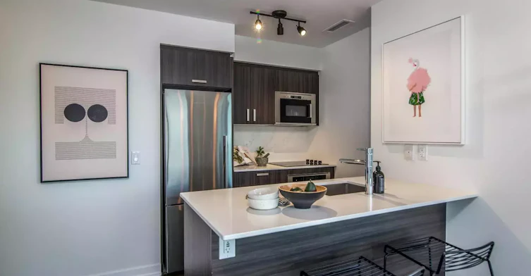 2304-18 Erskine Avenue, Toronto, ON, M4P 0C9 - 2