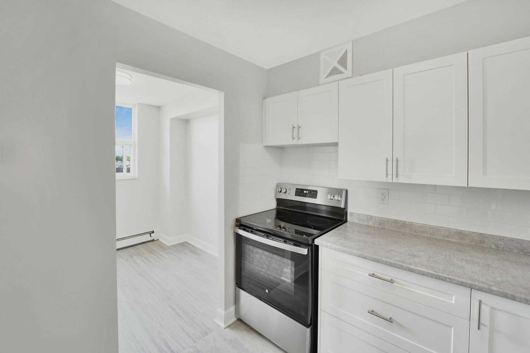 100 Lancaster Drive, Welland, ON, L3C 6M1 - 14