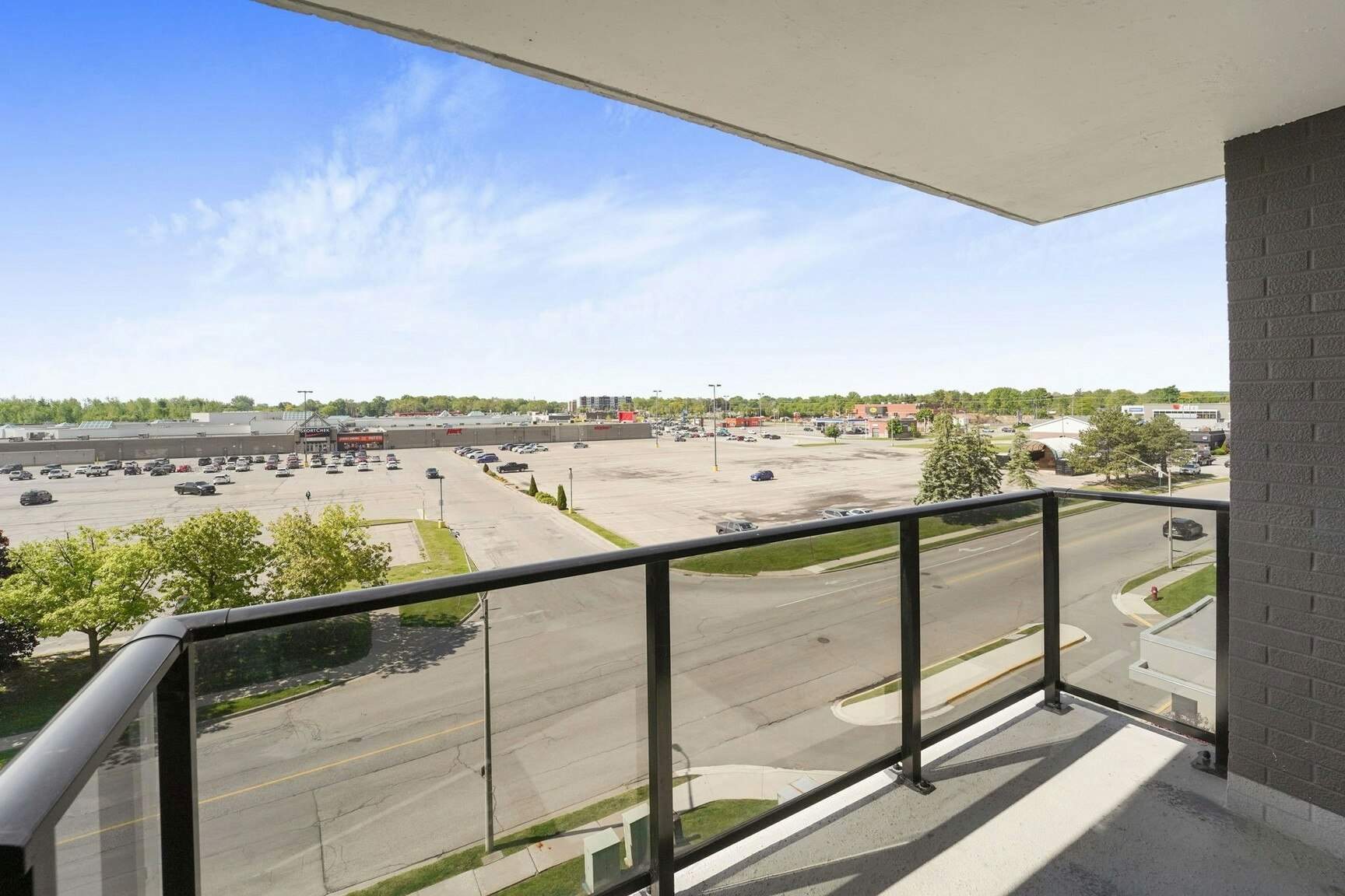 100 Lancaster Drive, Welland, ON, L3C 6M1 - 10