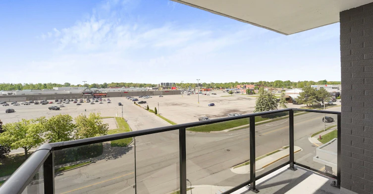 100 Lancaster Drive, Welland, ON, L3C 6M1 - 10