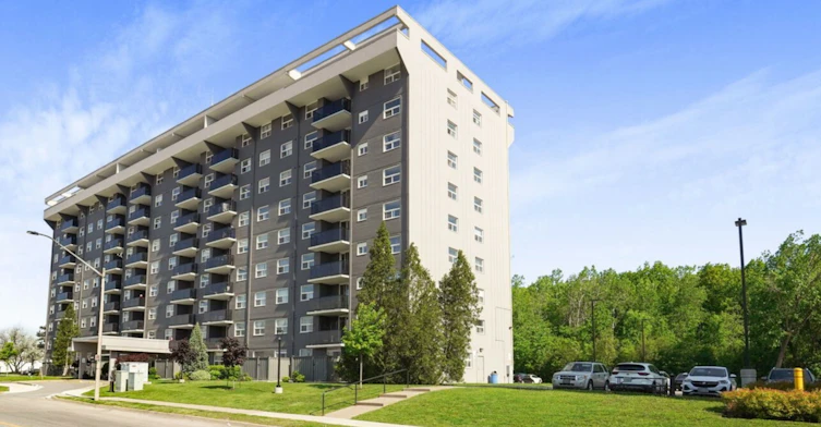 100 Lancaster Drive, Welland, ON, L3C 6M1 - 3