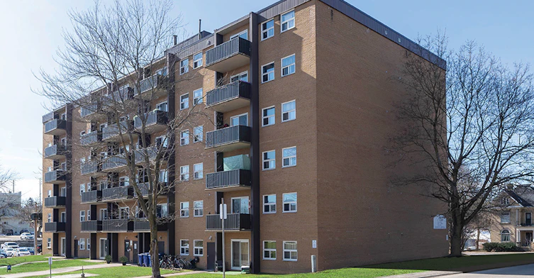 511 7th Avenue, Hanover, ON, N4N 3K8 - 2