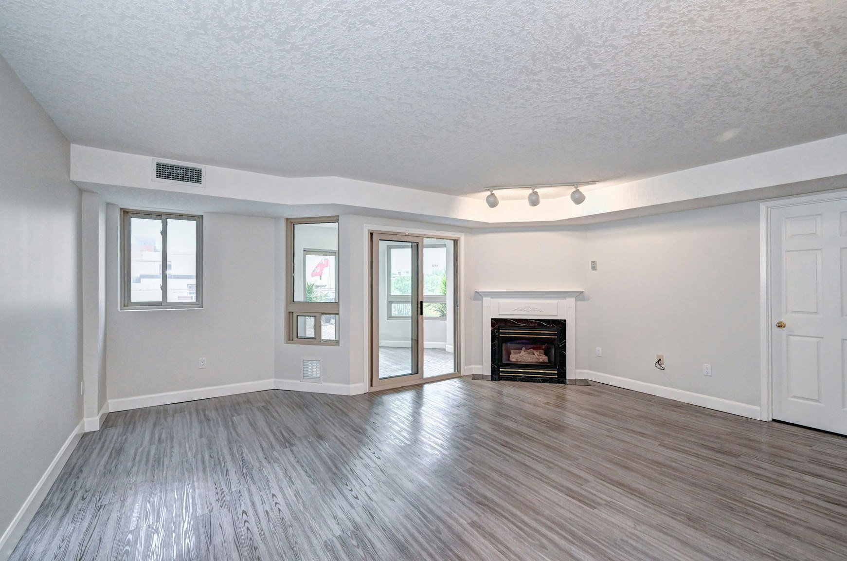 312-136 Ontario Street, Stratford, ON, N5A 7Y4 - 6