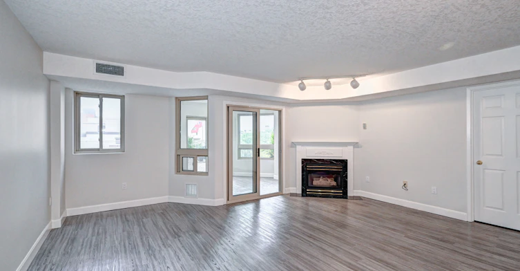 312-136 Ontario Street, Stratford, ON, N5A 7Y4 - 6