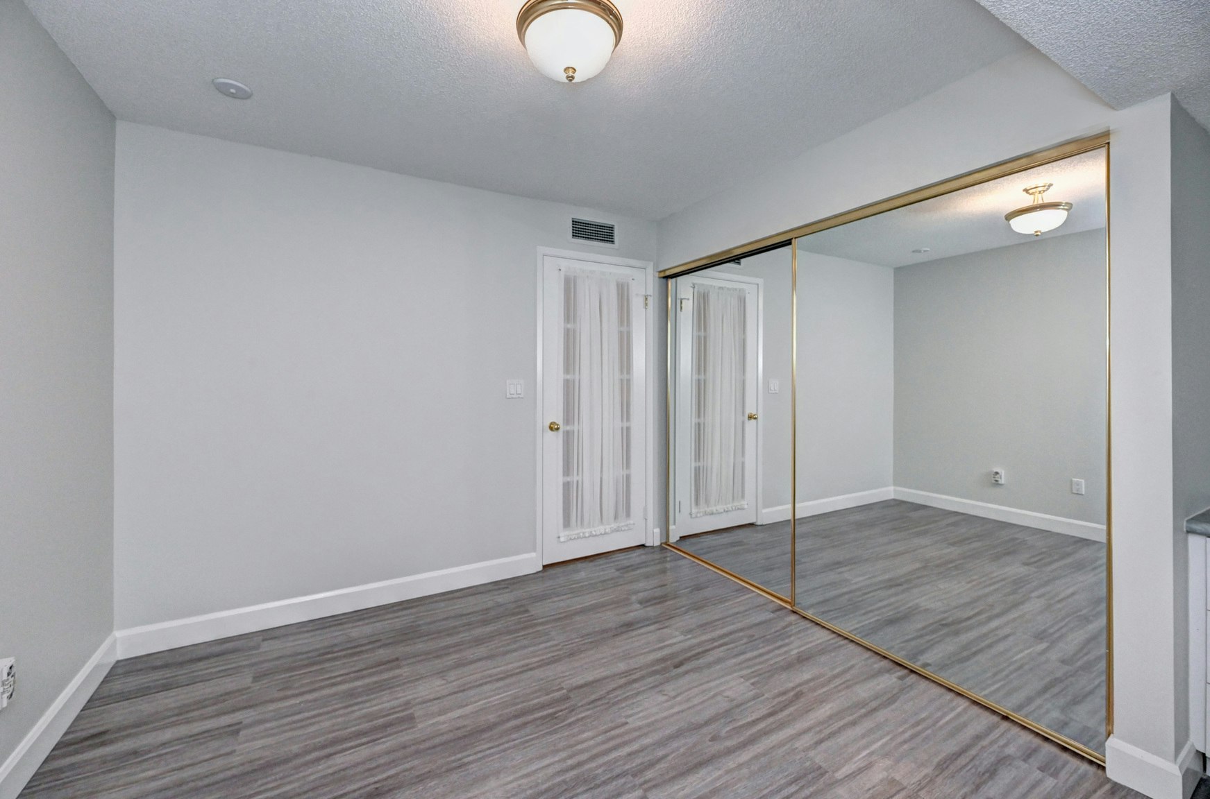 312-136 Ontario Street, Stratford, ON, N5A 7Y4 - 12