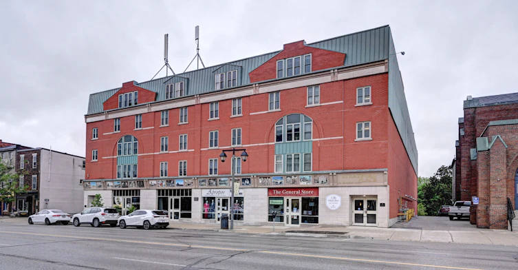 312-136 Ontario Street, Stratford, ON, N5A 7Y4