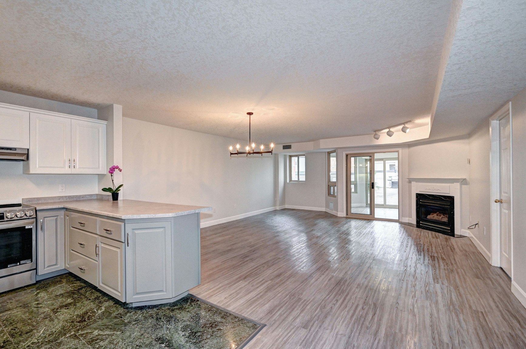 312-136 Ontario Street, Stratford, ON, N5A 7Y4 - 5