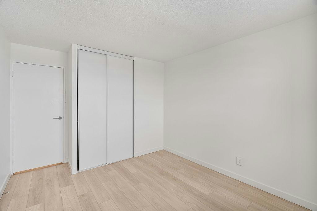 XXX2A-2470 Southvale Crescent, Ottawa, ON, K1B 4L9 - 4