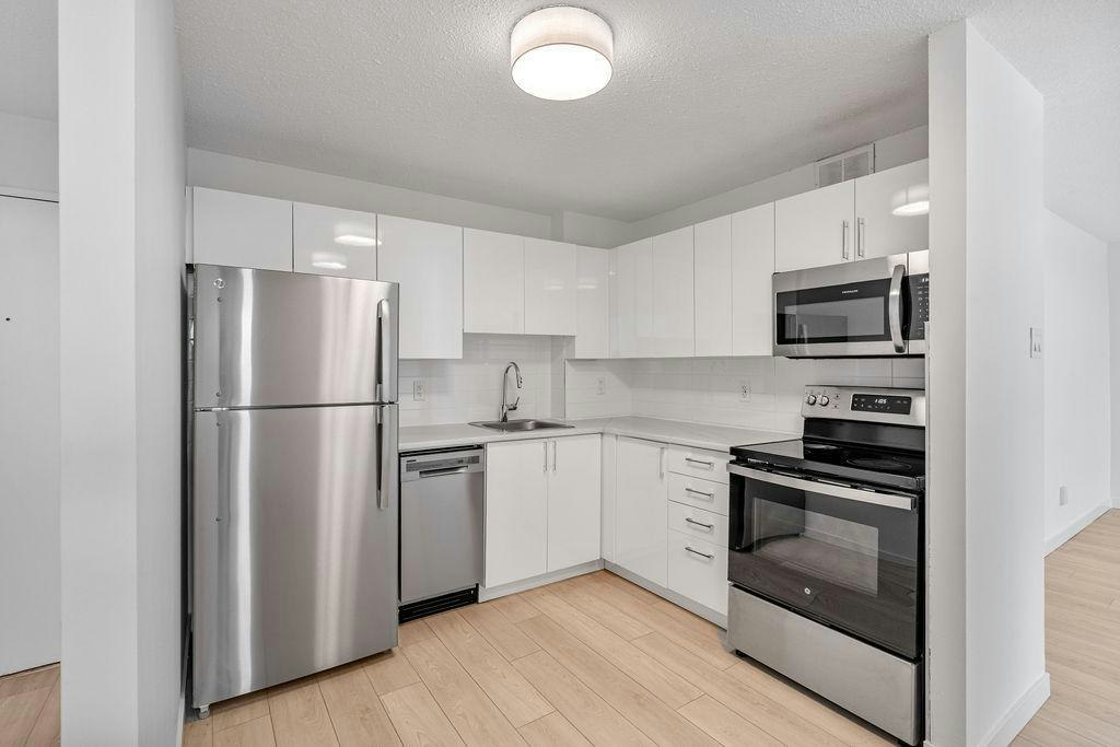 XXX2A-2470 Southvale Crescent, Ottawa, ON, K1B 4L9 - 2