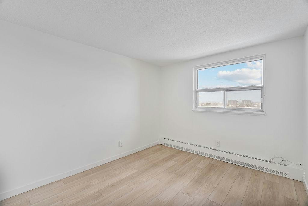 XXX2A-2470 Southvale Crescent, Ottawa, ON, K1B 4L9 - 5