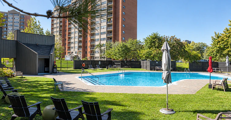 0407-2470 Southvale Crescent, Ottawa, ON, K1B 4L9 - 8