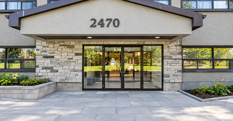 0407-2470 Southvale Crescent, Ottawa, ON, K1B 4L9 - 10