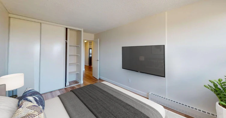 0807-2470 Southvale Crescent, Ottawa, ON, K1B 4L9 - 7