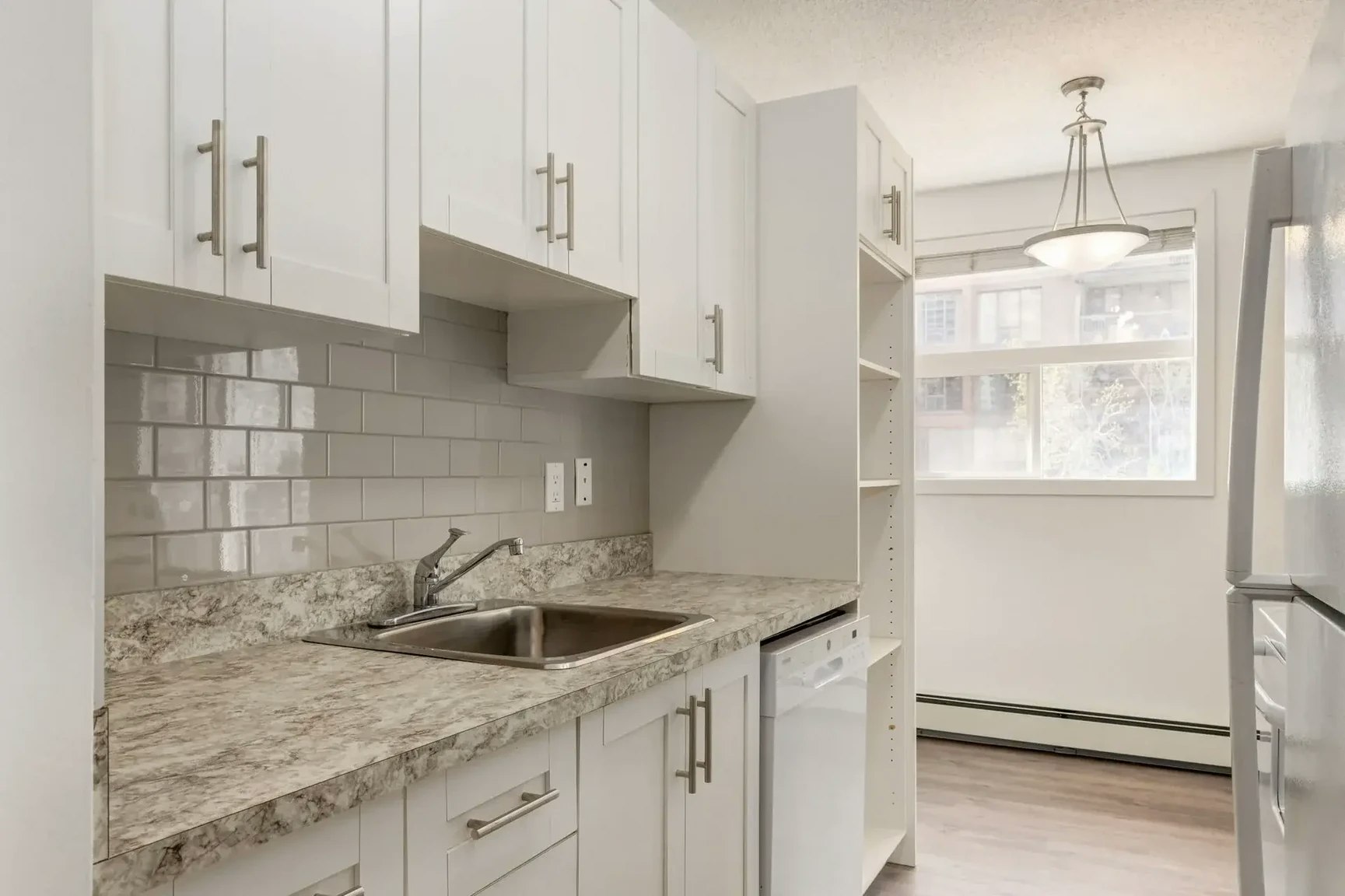 103-1008 14 Avenue SW, Calgary, AB, T2R 0P1