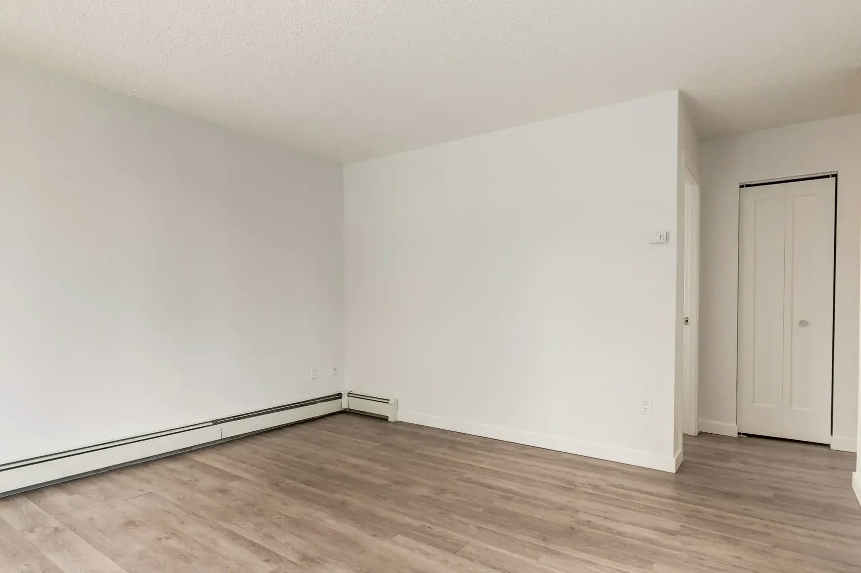 103-1008 14 Avenue SW, Calgary, AB, T2R 0P1 - 4