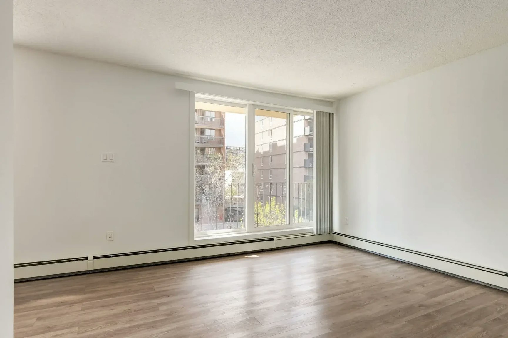 103-1008 14 Avenue SW, Calgary, AB, T2R 0P1 - 3