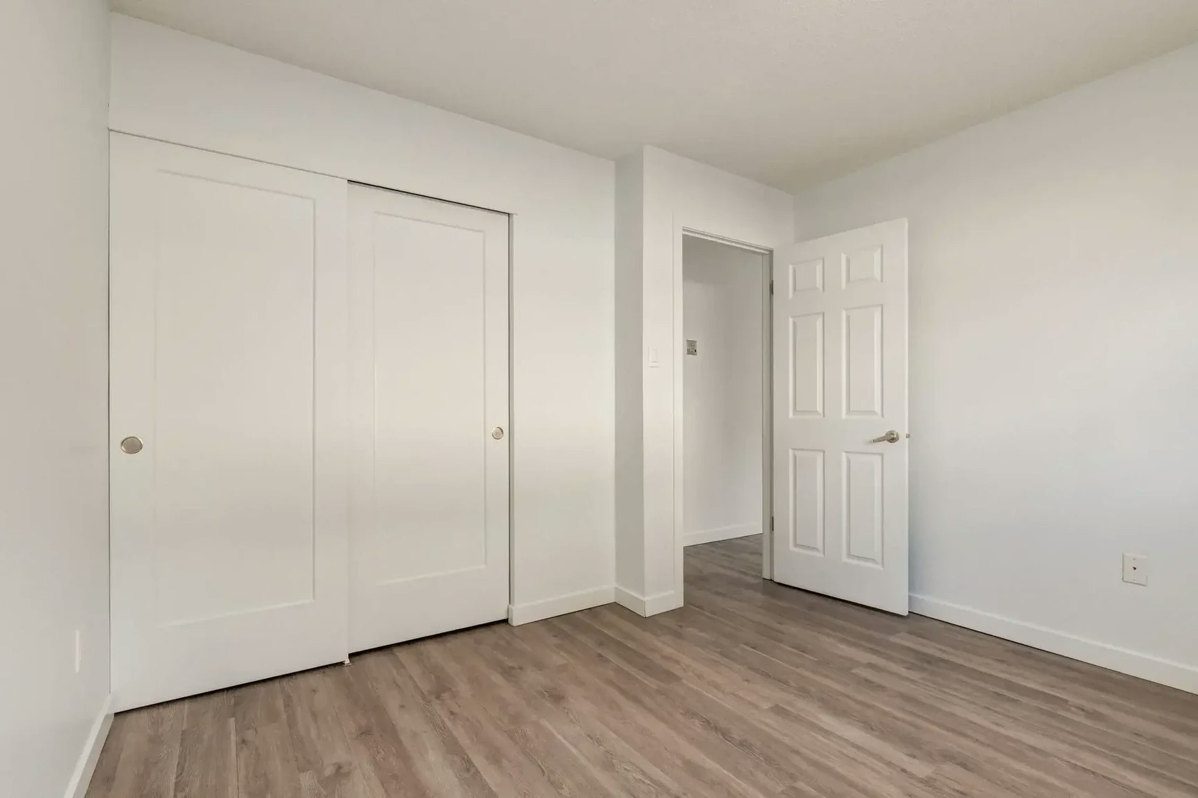 103-1008 14 Avenue SW, Calgary, AB, T2R 0P1 - 11