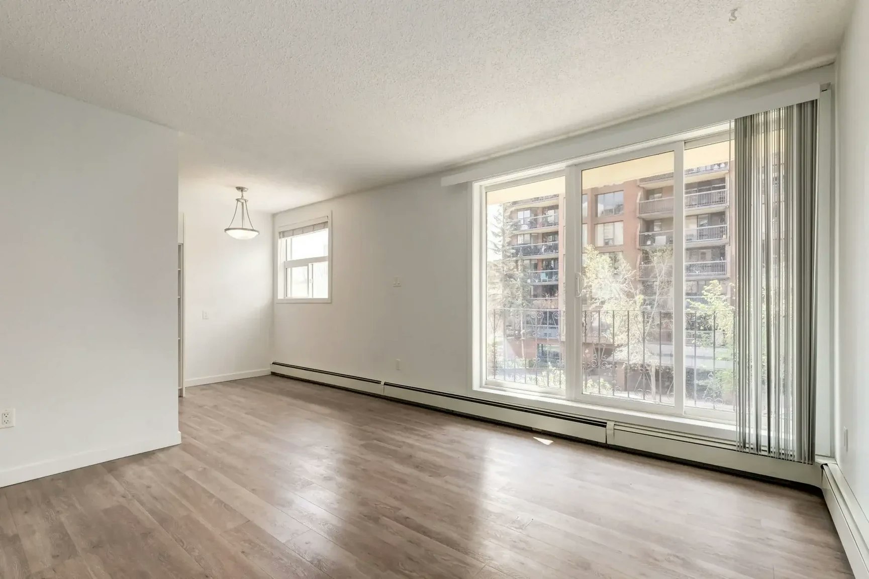 103-1008 14 Avenue SW, Calgary, AB, T2R 0P1 - 2
