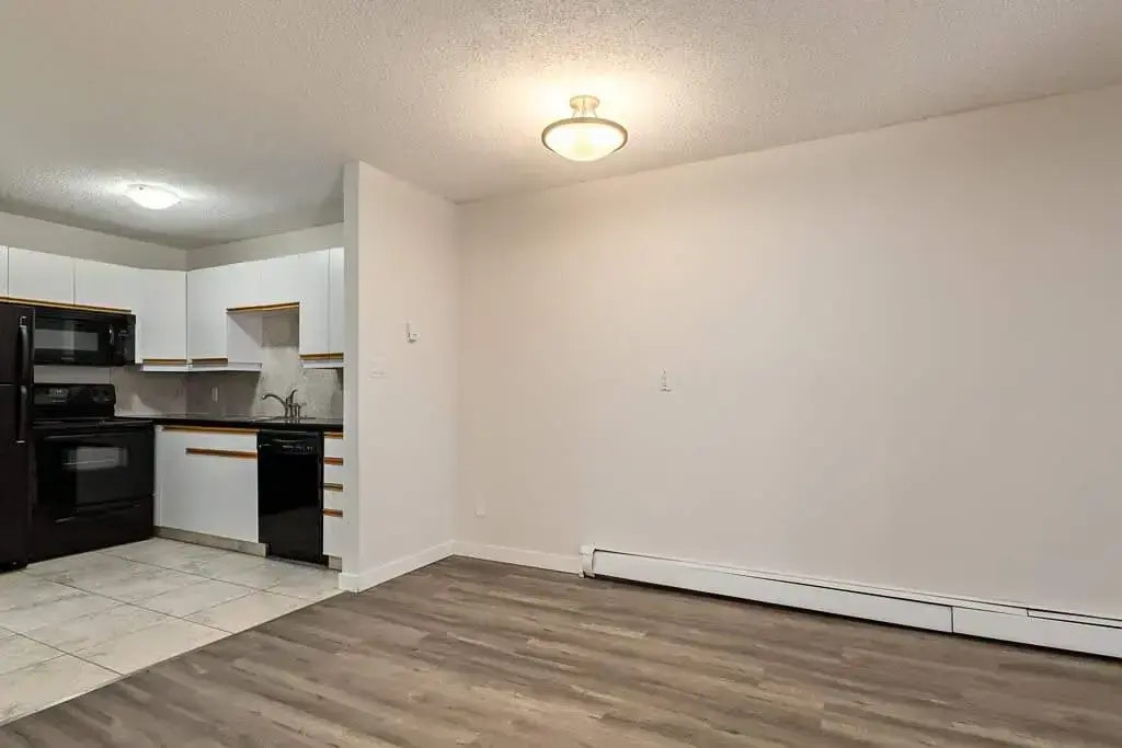 108-650 Meredith Road NE, Calgary, AB, T2E 5A8 - 21