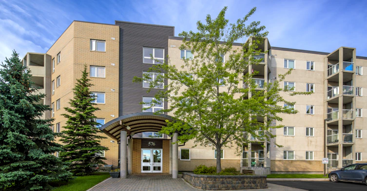 305-576 St. Anne's Road, Winnipeg, MB, R2M 5S8
