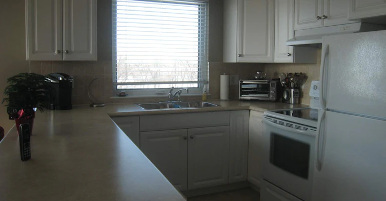 305-576 St. Anne's Road, Winnipeg, MB, R2M 5S8 - 13