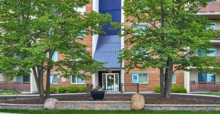 201-35-35 Reay Crescent, Winnipeg, MB, R2K 3X6 - 2