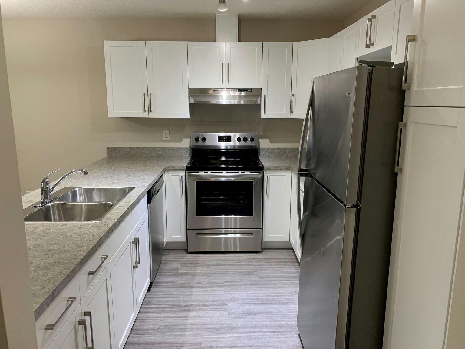 220-337 Warde Avenue, Winnipeg, MB, R2N 0A7 - 7