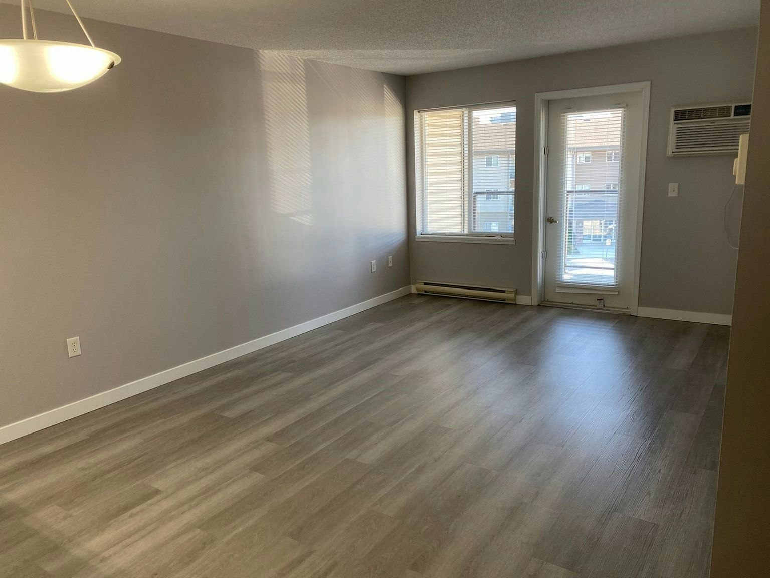 220-337 Warde Avenue, Winnipeg, MB, R2N 0A7 - 8