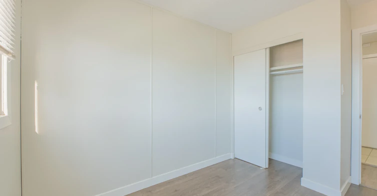 203-10139 155 Street NW, Edmonton, AB, T5P 2L6 - 14