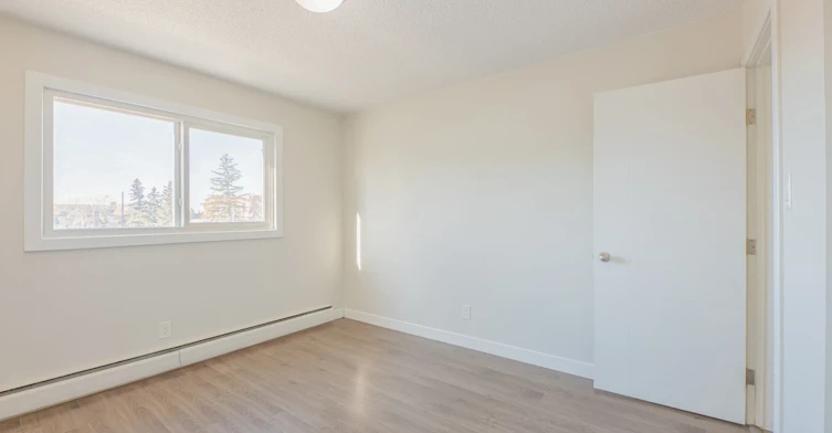 304-10139 155 Street NW, Edmonton, AB, T5P 2L6 - 12