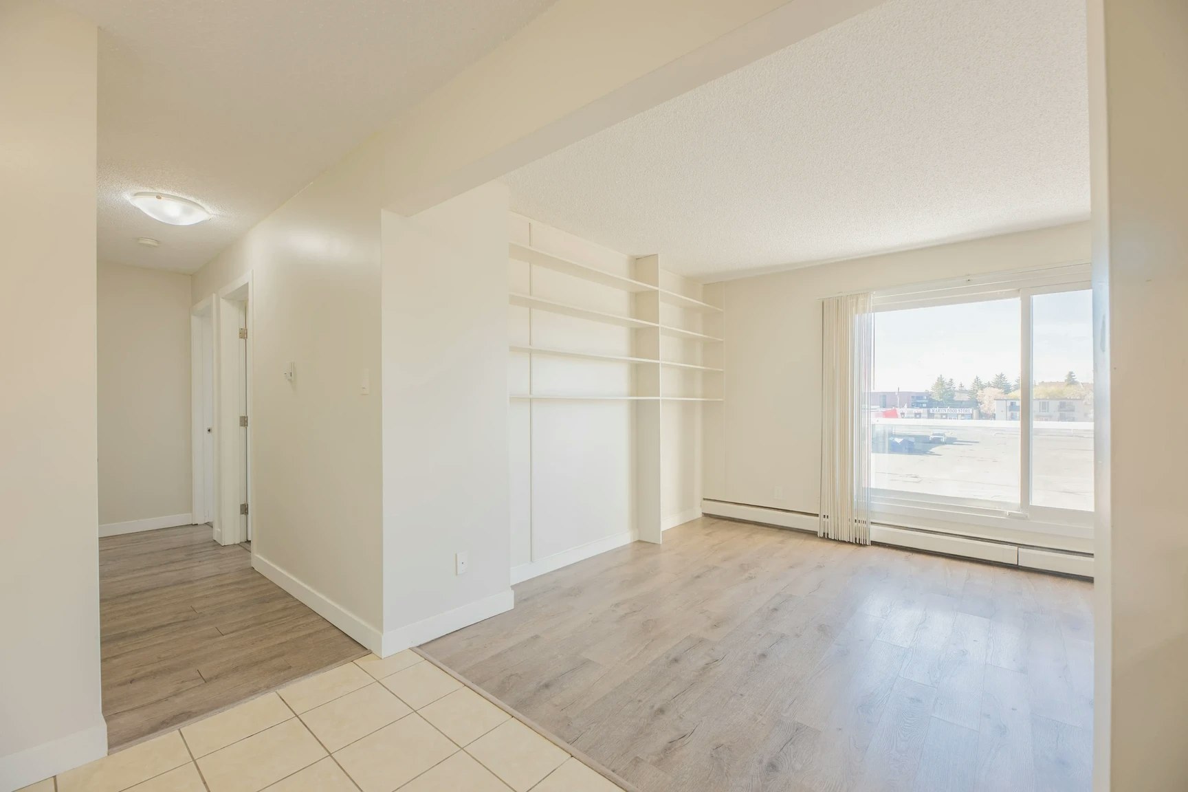 304-10139 155 Street NW, Edmonton, AB, T5P 2L6 - 4