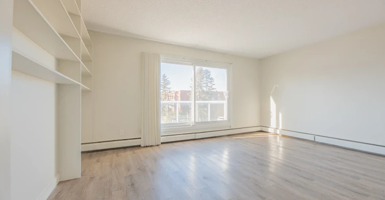 304-10139 155 Street NW, Edmonton, AB, T5P 2L6
