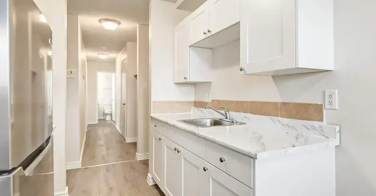 207-10159 155 Street NW, Edmonton, AB, T5P 2L6 - 5