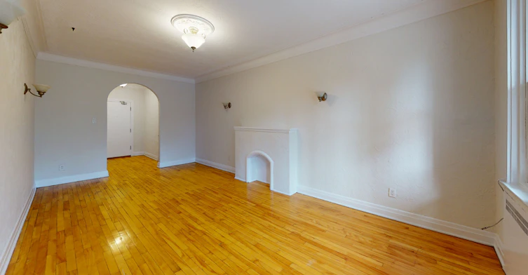 21-335 Metcalfe Street, Ottawa, ON, K2P 1S5 - 2