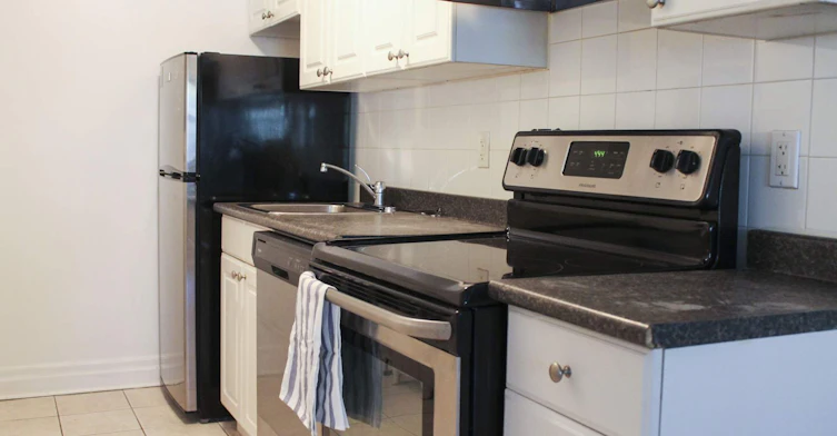 08-447 Somerset Street West, Ottawa, ON, K1R 5J7
