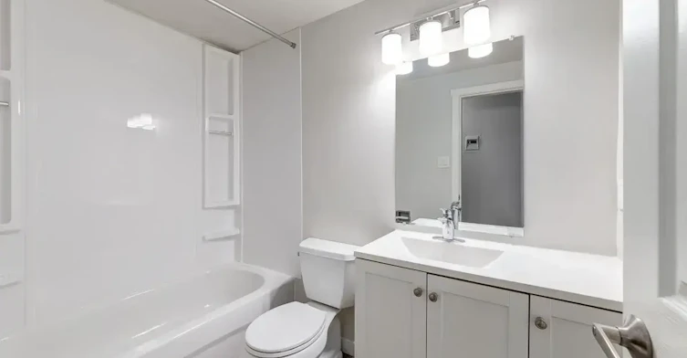15-10715 112 Street NW, Edmonton, AB, T5H 3H2 - 23