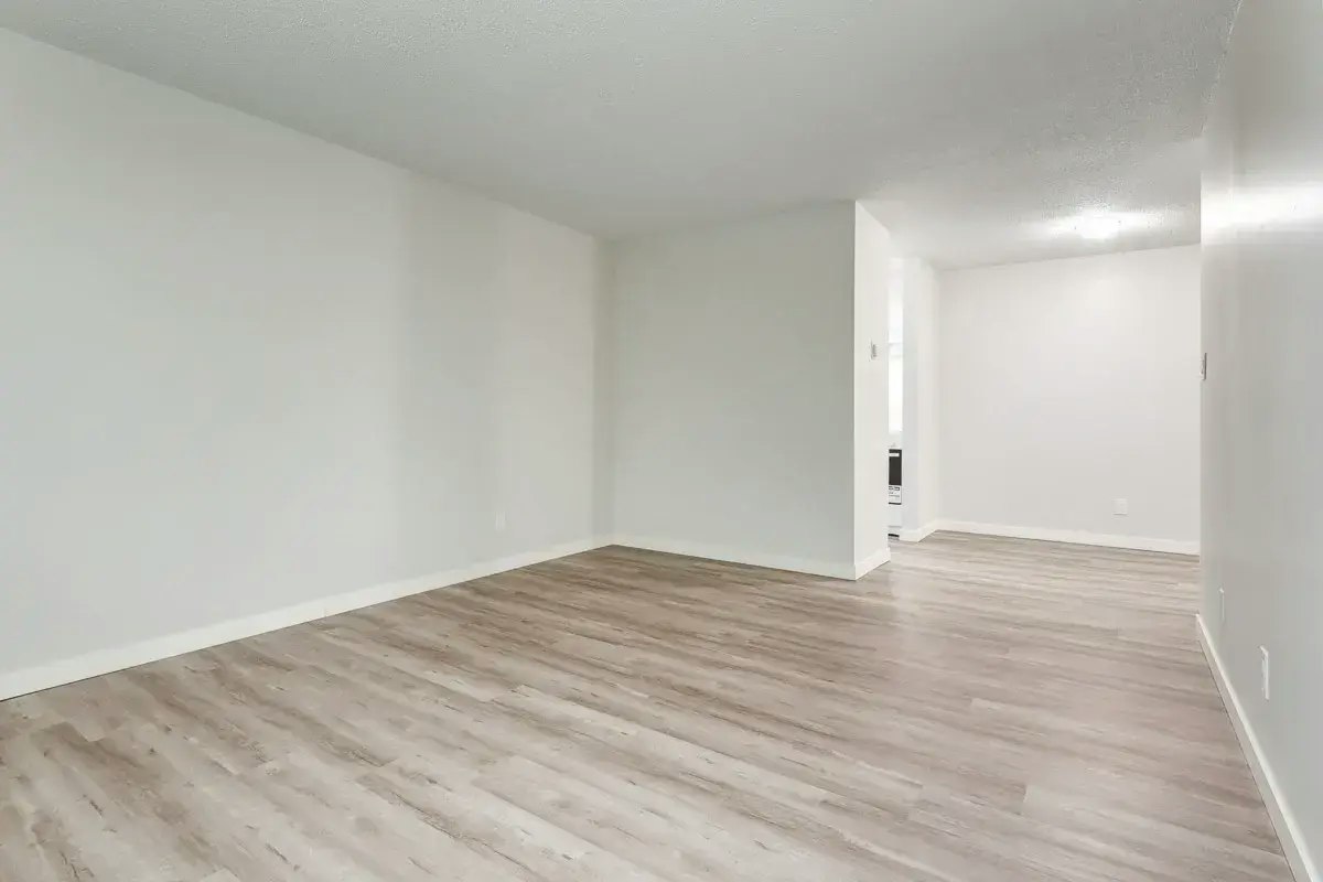 4-10715 112 Street NW, Edmonton, AB, T5H 3H2 - 13