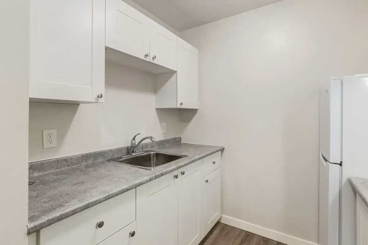 4-10715 112 Street NW, Edmonton, AB, T5H 3H2 - 18