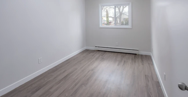 4-10715 112 Street NW, Edmonton, AB, T5H 3H2 - 8