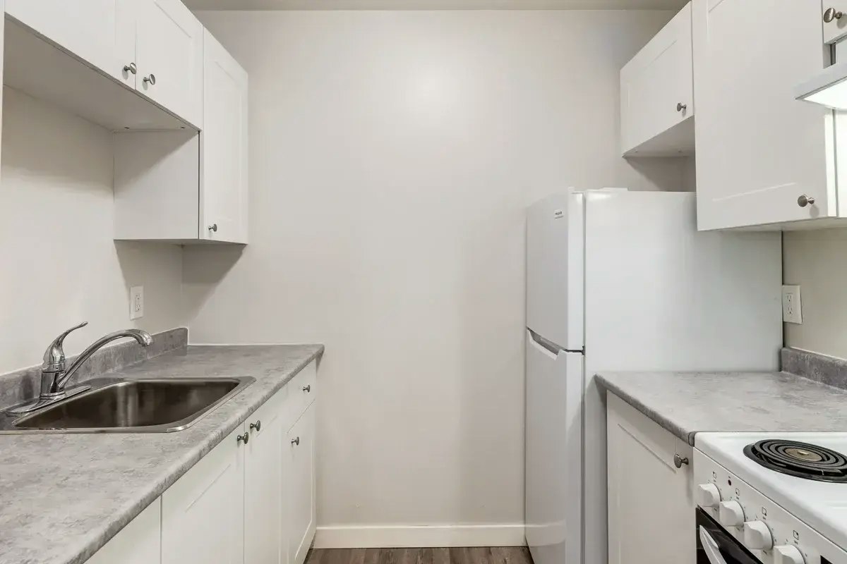 4-10715 112 Street NW, Edmonton, AB, T5H 3H2 - 19