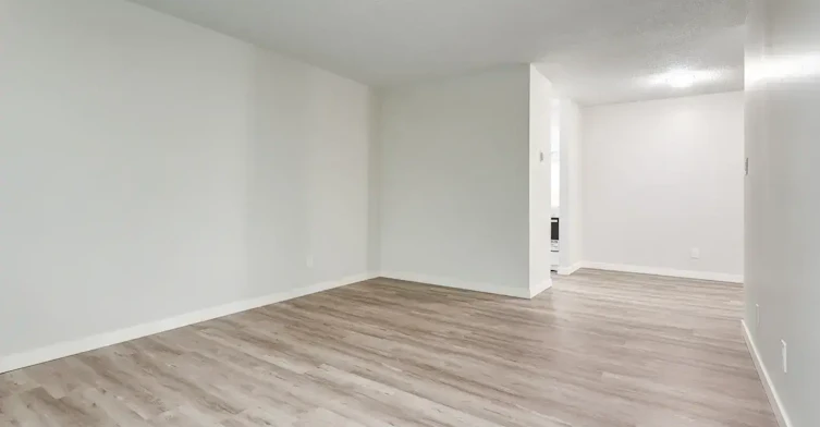 9-10715 112 Street NW, Edmonton, AB, T5H 3H2 - 13