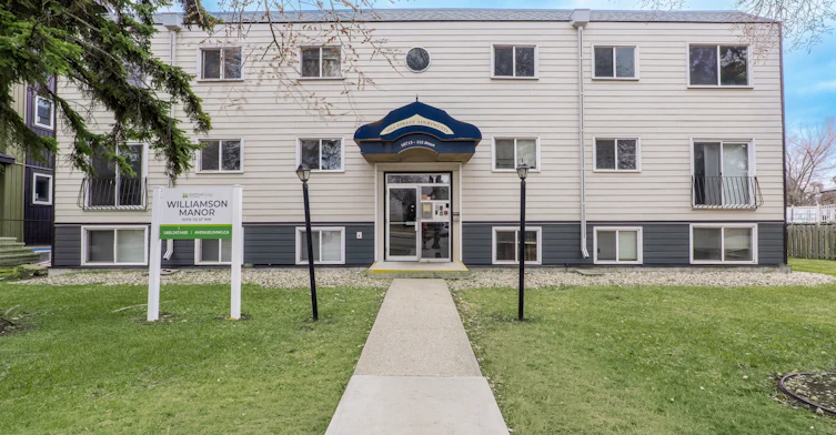 9-10715 112 Street NW, Edmonton, AB, T5H 3H2 - 43