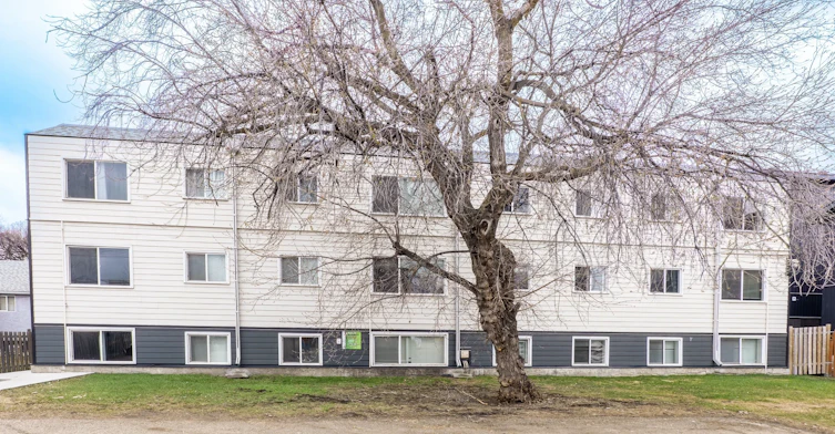 9-10715 112 Street NW, Edmonton, AB, T5H 3H2 - 46