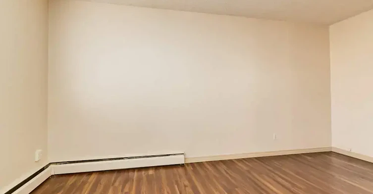 8-10715 112 Street NW, Edmonton, AB, T5H 3H2 - 37
