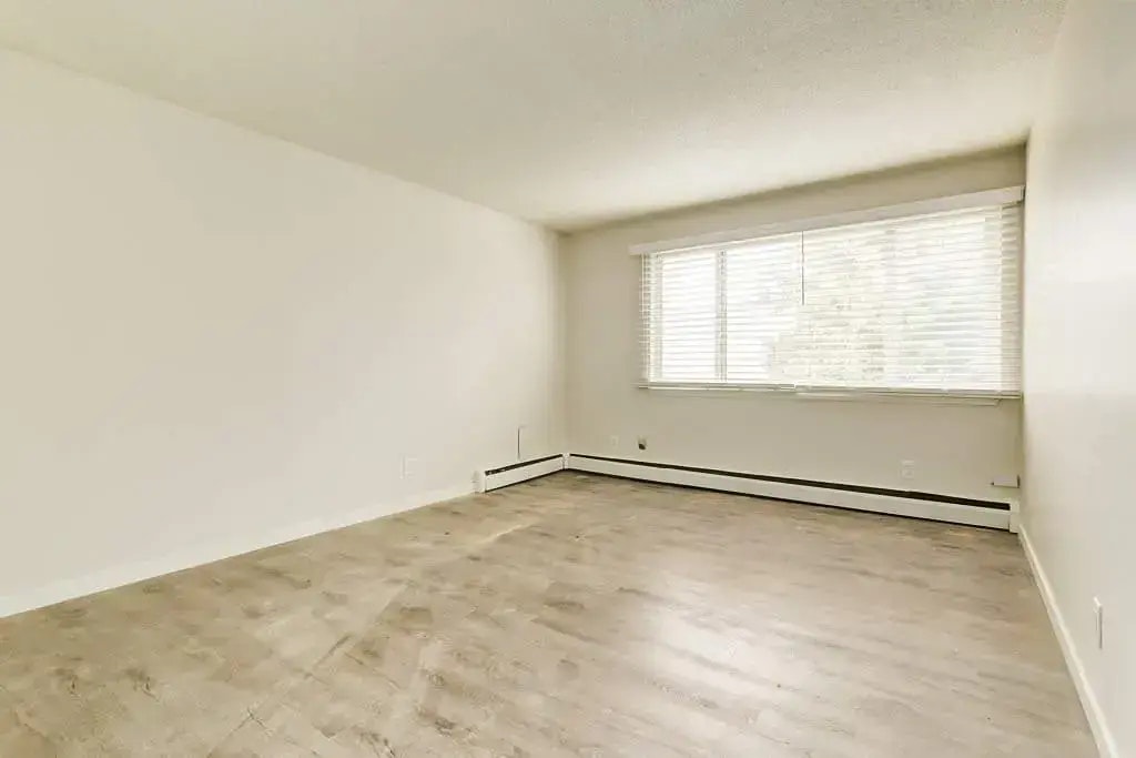 4-14904 96 Avenue NW, Edmonton, AB, T5P 0B6 - 13