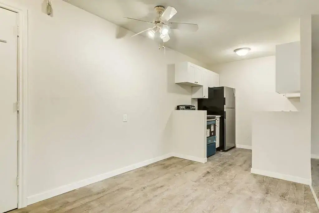 4-14904 96 Avenue NW, Edmonton, AB, T5P 0B6 - 10
