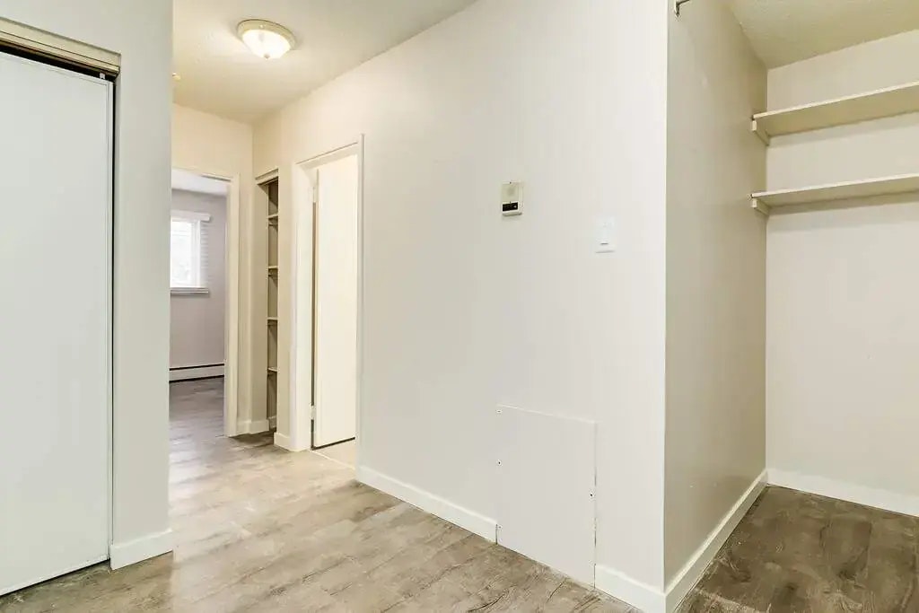 4-14904 96 Avenue NW, Edmonton, AB, T5P 0B6 - 18