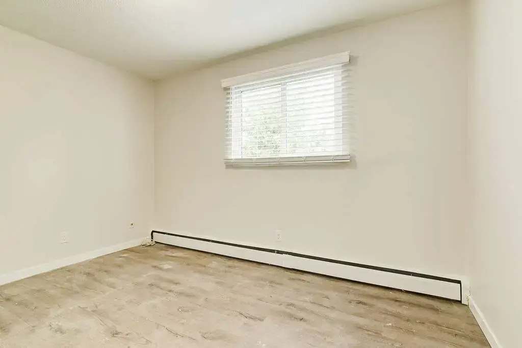 4-14904 96 Avenue NW, Edmonton, AB, T5P 0B6 - 15
